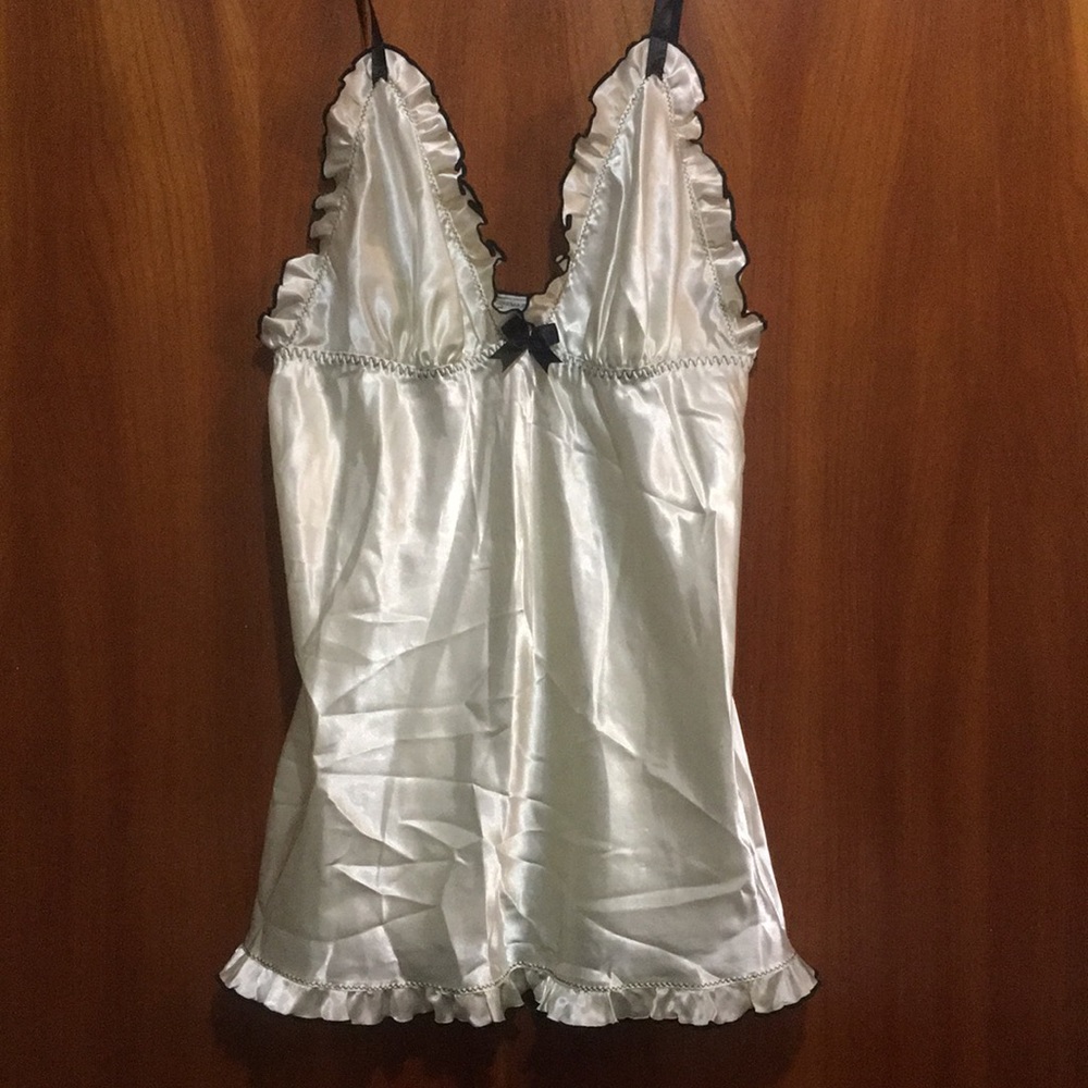Cinema Etoile seductive wear Satin.